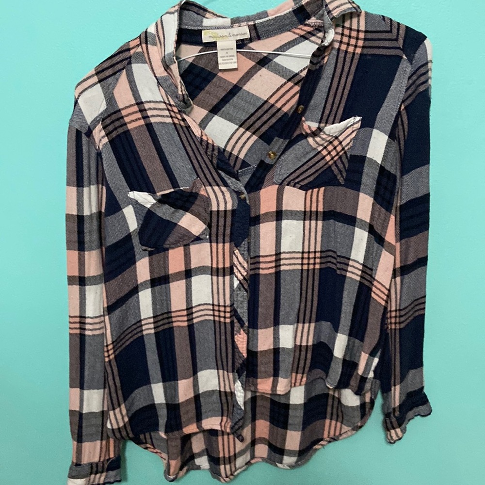 Madison and Monroe blue/pink plaid flannel size S
